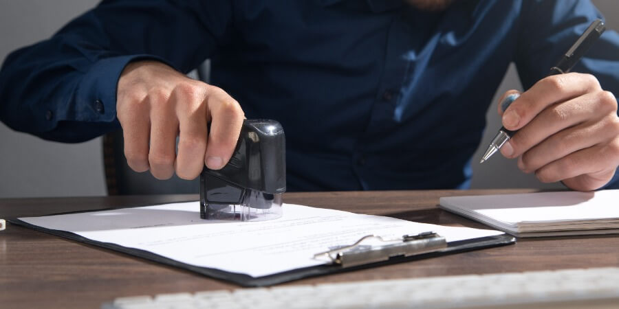 ¿Qué implicaciones tiene aceptar una herencia a beneficio de inventario?